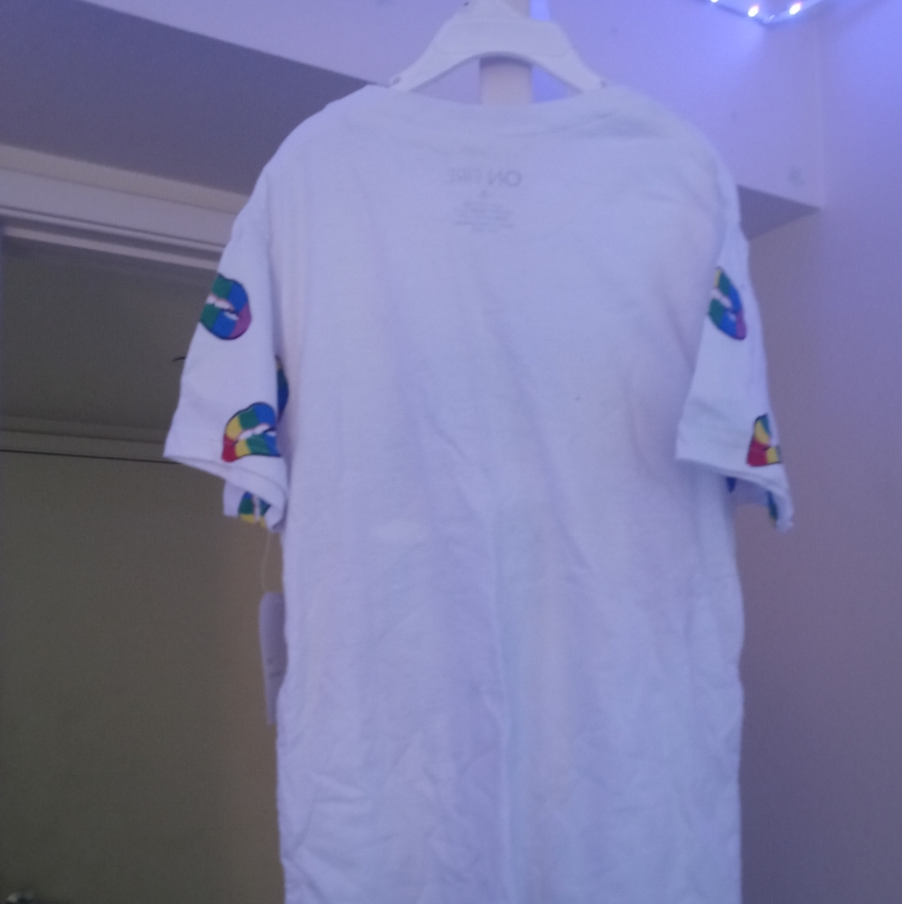On Fire tee - Picture 3 of 4